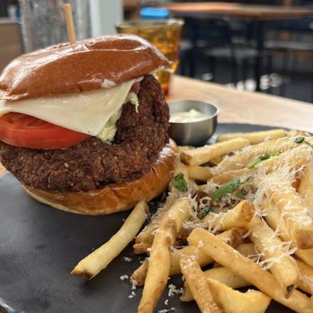 King Taps - Crispy chicken sandwich - Canadian (New) Near Me - Toronto, Ontario King Taps - Crispy chicken sandwich - Canadian (New) Near Me - Toronto, Ontario