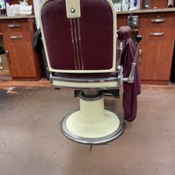 Mayfair Barber Shop - Old chairs