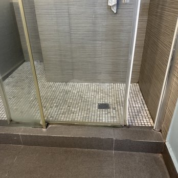 TRYP by Wyndham Isla Verde - Mold and filth in shower corner and filthy shower floor - Hotels Near Me - Carolina, Puerto Rico TRYP by Wyndham Isla Verde - Mold and filth in shower corner and filthy shower floor - Hotels Near Me - Carolina, Puerto Rico