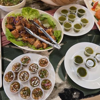 Ari's Thai Eatery - Thai Near Me - Azusa, California