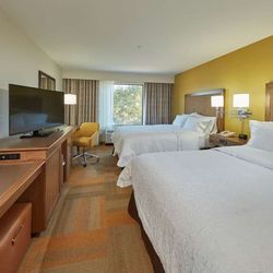 Hampton Inn & Suites Hood River - Guest room