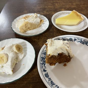 Dutch Pantry - Bakeries Near Me - Chouteau, Oklahoma