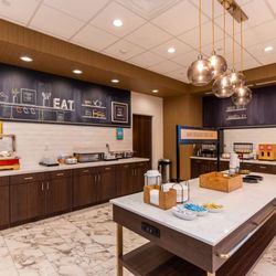 Hampton Inn & Suites Houston Sugar Land - Breakfast Area