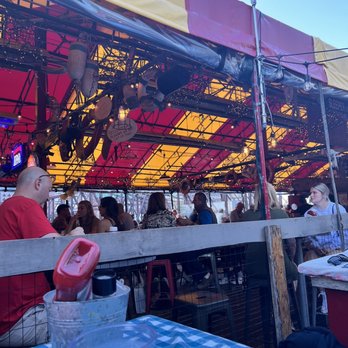 Barking Crab - Patio - Seafood Near Me - Boston, Massachusetts