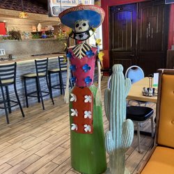 Burrito Grande - Festive Decor