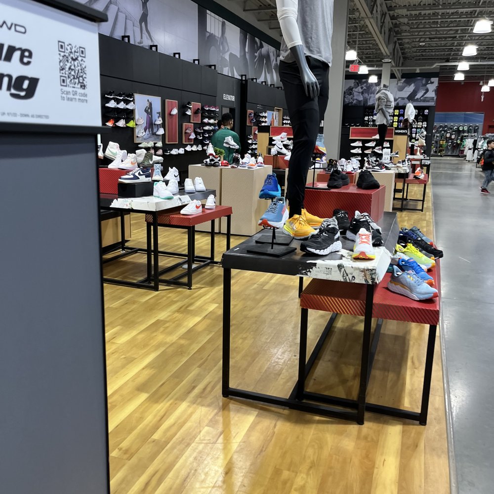 DICK'S Sporting Goods - Sports Wear Near Me - Woodbridge, New Jersey DICK'S Sporting Goods - Sports Wear Near Me - Woodbridge, New Jersey
