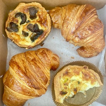 La Châtaigne - Incredibly delicious Quiches hanging out with a couple of Frenchies - Patisserie/Cake Shop Near Me - Lafayette, California La Châtaigne - Incredibly delicious Quiches hanging out with a couple of Frenchies - Patisserie/Cake Shop Near Me - Lafayette, California
