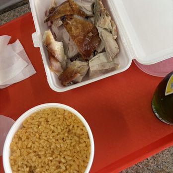 Lechonera Los Pinos - Arroz con gandules y lechon - Barbeque Near Me - Cayey, Puerto Rico Lechonera Los Pinos - Arroz con gandules y lechon - Barbeque Near Me - Cayey, Puerto Rico