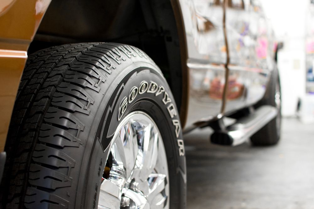 DETAILXPERTS Updated September 2024 65 Photos 681 N Perkins St