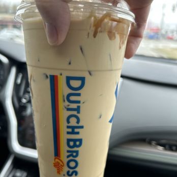 Dutch Bros Coffee - Golden Eagle - Juice Bars & Smoothies Near Me - Hixson, Tennessee
