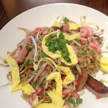 Star Noodle - Fried saimin (small order) - Asian Fusion Near Me - Lahaina, Hawaii Star Noodle - Fried saimin (small order) - Asian Fusion Near Me - Lahaina, Hawaii