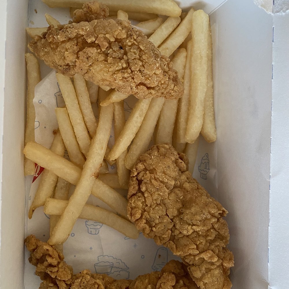 Dairy Queen Grill & Chill - Freezing fries and chicken strips - Ice Cream & Frozen Yogurt Near Me - Yermo, California Dairy Queen Grill & Chill - Freezing fries and chicken strips - Ice Cream & Frozen Yogurt Near Me - Yermo, California