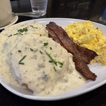 Ruby Slipper Central Business District - Biscuits and gravy - Breakfast & Brunch Near Me - New Orleans, Louisiana Ruby Slipper Central Business District - Biscuits and gravy - Breakfast & Brunch Near Me - New Orleans, Louisiana