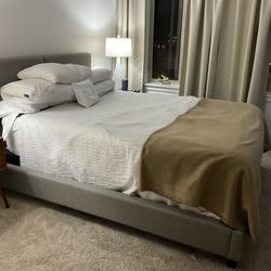 Living Spaces - Rylie queen bed. Adjustable base compatible. Nice piece!