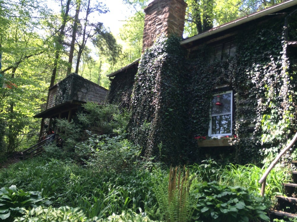 KINCORA HIKING HOSTEL Updated October 2024 1278 Dennis Cove Rd