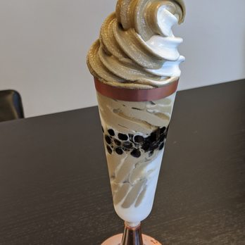 Teapressu - Pearl milk tea soft serve twist - Food Trucks Near Me - Burnaby, British Columbia