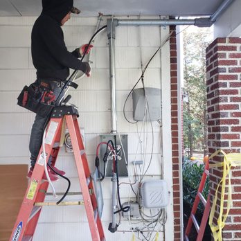 Carmona Electric - 200 Amp Heavy up upgrading in vienna ,Va - Electricians Near Me - North Springfield, Virginia