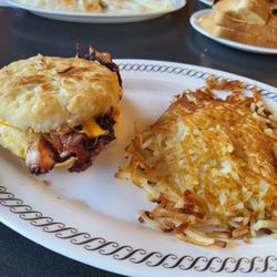 Waffle House - Breakfast sandwich