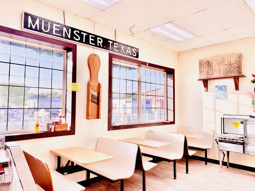 Fischer's Meat Market & Grocery Logo