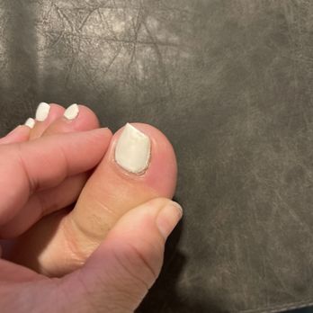 Mimi Nails Salon - Left with gel like this - didn't notice till day later & was too lazy to go back and get it fixed lol - Nail Salons Near Me - Aiea, Hawaii