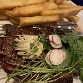 Kelsey's - Ribeye steak appeared appetizing but was beyond bland. - New American Near Me - Temecula, California
