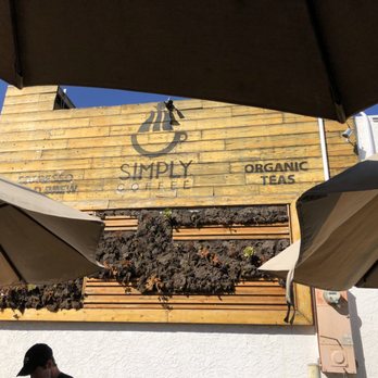 Cafe Dolce - Patio Seating - Coffee & Tea Near Me - Solvang, California