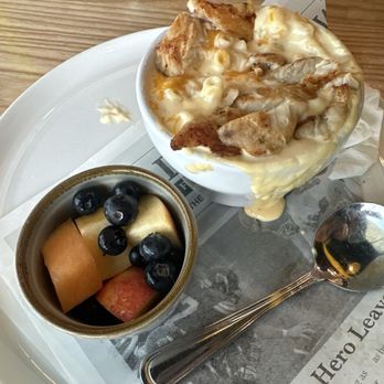 Buzz & Bites - Katy - Mac n cheese with chicken, fruit - Coffee & Tea Near Me - Katy, Texas Buzz & Bites - Katy - Mac n cheese with chicken, fruit - Coffee & Tea Near Me - Katy, Texas