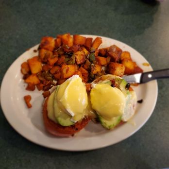 Metro Diner - Diners Near Me - Langhorne, Pennsylvania