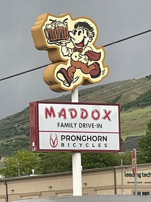 Maddox Family Drive-In by null