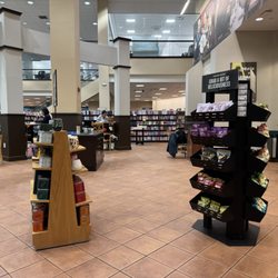 Barnes & Noble