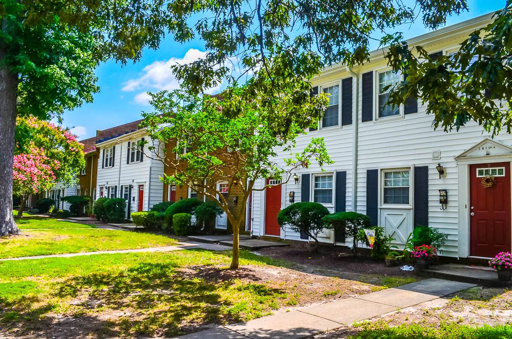 BUCKINGHAM PLACE APARTMENTS 15 Photos 5610 Monroe Pl, Norfolk