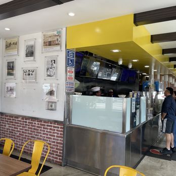 Big Tomy's - Inside - Burgers Near Me - Los Angeles, California Big Tomy's - Inside - Burgers Near Me - Los Angeles, California