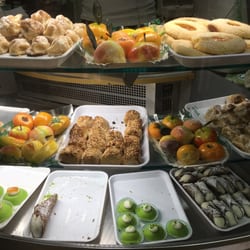 Bar del Centro - Pasticceria Buscaglione - Cassata and more cookies, the marzipan pastries in Palermo/Sicily are the most phenom in Italia.