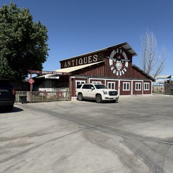 Bravo Farms Traver - Plenty of parking - Cheese Shops Near Me - Traver, California