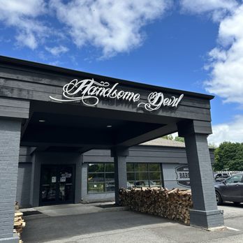 Handsome Devil - Entrance - Barbeque Near Me - Newburgh, New York