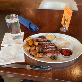 CIRCA at Clarendon - Steak and eggs - New American Near Me - Arlington, Virginia CIRCA at Clarendon - Steak and eggs - New American Near Me - Arlington, Virginia