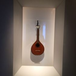 Museu Do Fado - Guitarra portuguesa