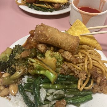 Li's China Buffet - 24. Vegetable Lo Mein 1. Roast Pork Egg Roll S24. Green Bean 8. Crab Rangoon S15. Pepper Chicken C6. Chicken with Broccoli Combo - Chinese Near Me - Martinsville, Indiana Li's China Buffet - 24. Vegetable Lo Mein 1. Roast Pork Egg Roll S24. Green Bean 8. Crab Rangoon S15. Pepper Chicken C6. Chicken with Broccoli Combo - Chinese Near Me - Martinsville, Indiana