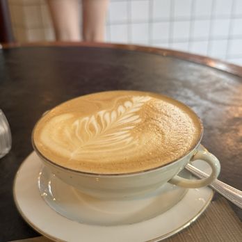 Ugot Bruncherie - Latte - Coffee & Tea Near Me - Barcelona, B Ugot Bruncherie - Latte - Coffee & Tea Near Me - Barcelona, B