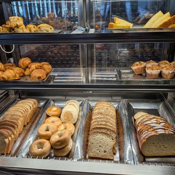 Alaska Lounge - North Satellite - Pastries - Airport Lounges Near Me - Seattle, Washington Alaska Lounge - North Satellite - Pastries - Airport Lounges Near Me - Seattle, Washington