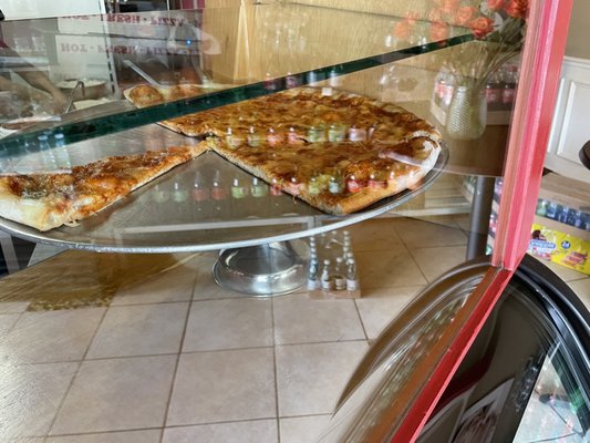 Andrea's Pizza by null