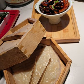 Cheli - Flushing - Qianlongs Favorite Eel - Shanghainese Near Me - Flushing, New York