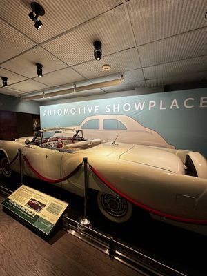 Detroit Historical Museum by null