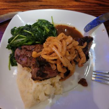 The Fours - 12oz, spinach, fried onions and mashed potatoes - American Near Me - Quincy, Massachusetts