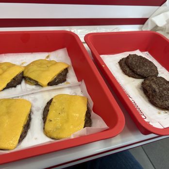 In-N-Out Burger - Yummmm! - Burgers Near Me - Windcrest, Texas