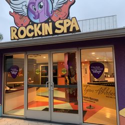 Tyson Athletics @Rockin Spa providing Sports Massage
