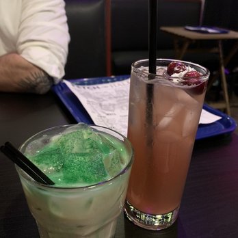 Vignettes - Cocktail Bars Near Me - North Kansas City, Missouri Vignettes - Cocktail Bars Near Me - North Kansas City, Missouri