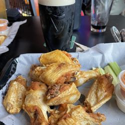 The Village Tavern - Wings and a Pint.