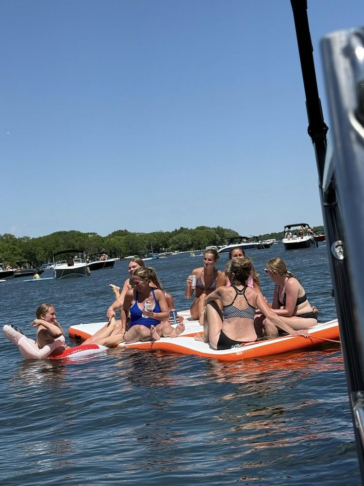 Skeeters Lake Adventures Logo