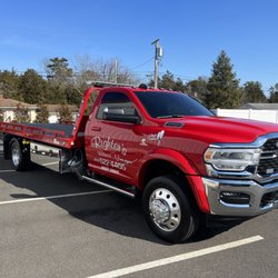 Righter's Auto & Towing Service